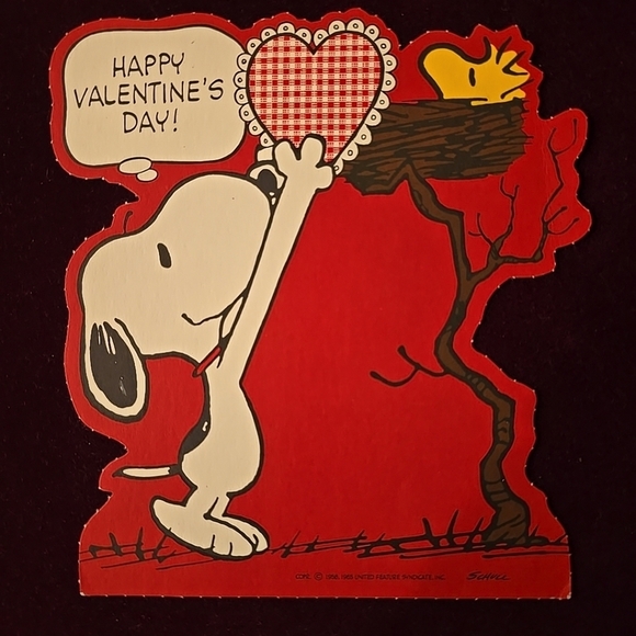 Peanuts Snoopy Portfolio Vtg 1960’s-70’s and Valentines St Patrick's Cutouts New - Picture 12 of 16
